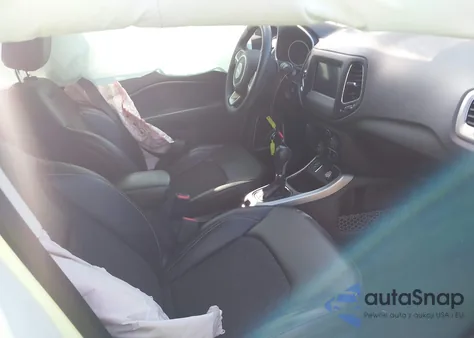 2019 Jeep Compass Latitude Fwd from USA, damaged, VIN 3C4NJCBB1KT614838